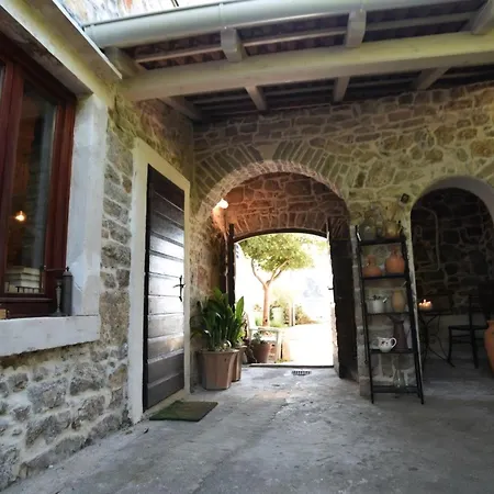 Steinhaus In Strandnaehe Mit Whirlpool