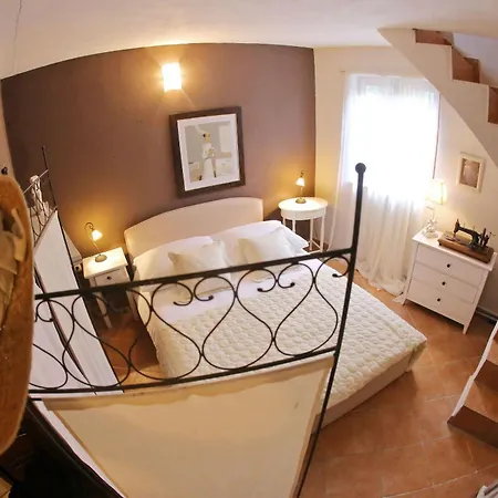 Steinhaus In Strandnaehe Mit Whirlpool Preko